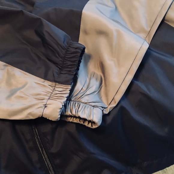 NWT New England Patriots NFL Sports Illustrated Wind Breaker - Picture 4 of 8